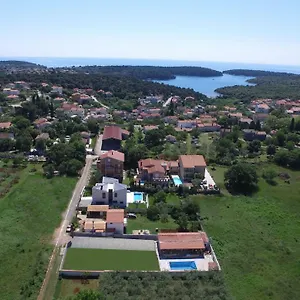  Ferienhaus Holiday Petrovic Kroatien