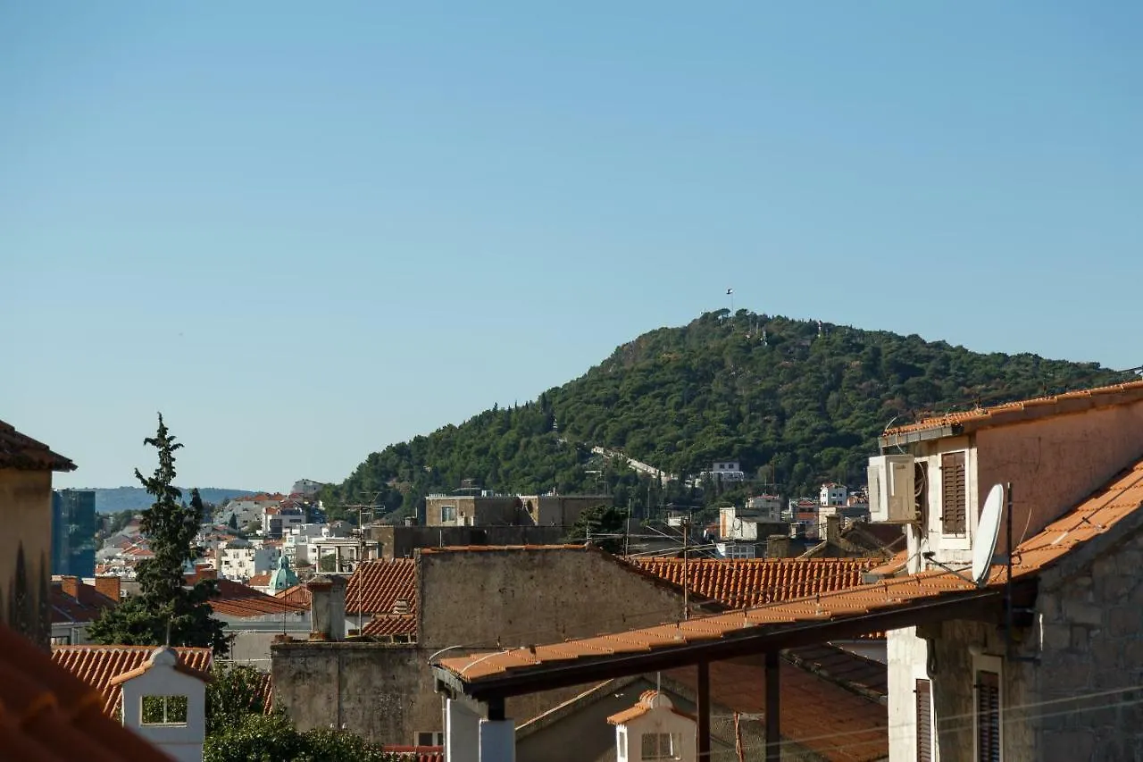 Apartments Villa Cambi Split 0*,